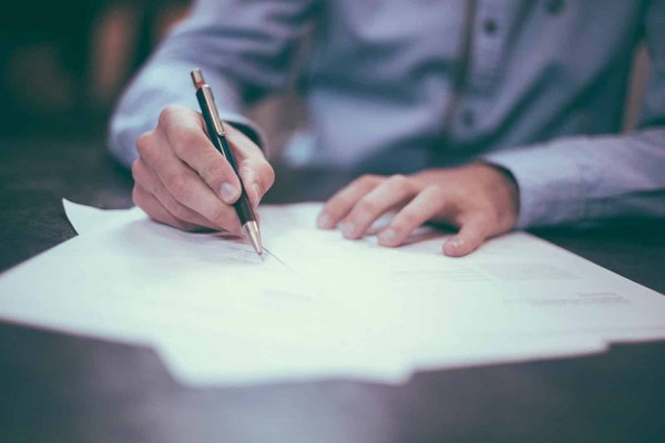 La stratégie de sortie en entrepreneuriat : Les options pour céder ou vendre votre entreprise